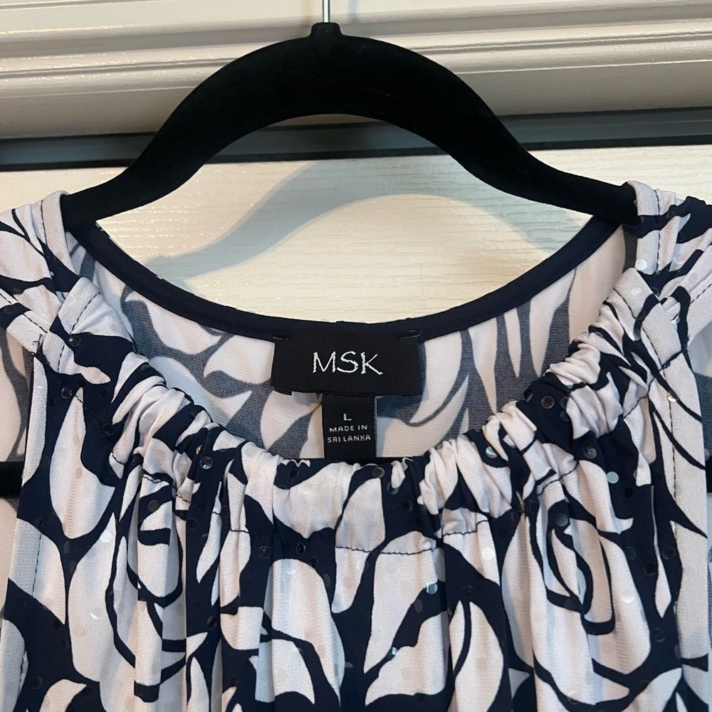 MSK Navy & White Floral spring Dress Sleeveless Ruffle Hem Size Large NWT - Picture 4 of 11
